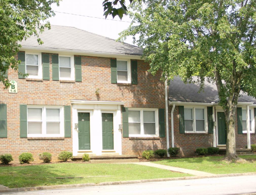 Pictures for Maple Hills Apartments in Clarksville, TN 37040